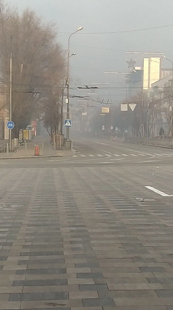 Відео інтенсивних бомбардувань Маріуполя. Рано вранці 15.03.2022. ©