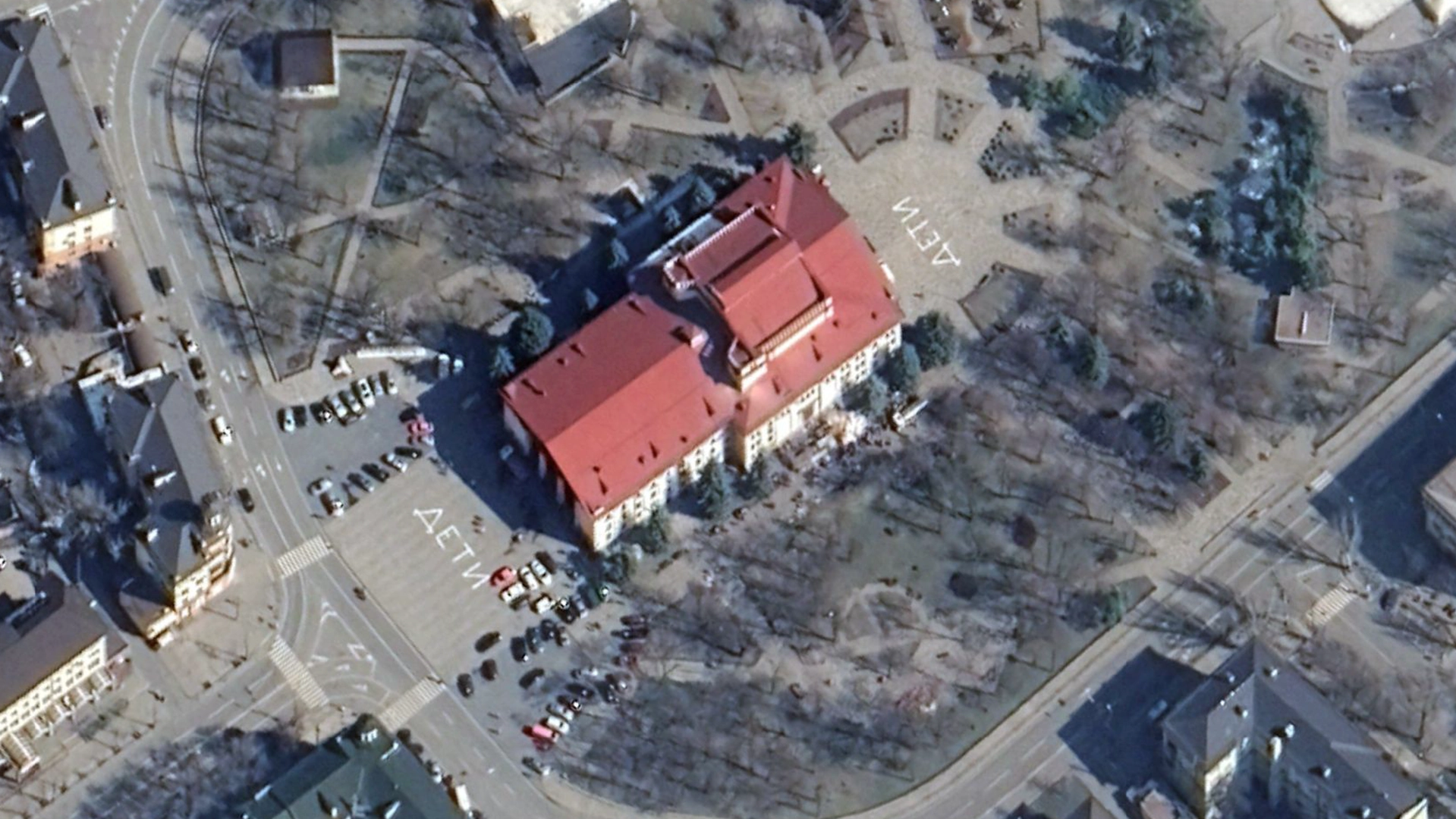 Супутниковий знімок театру. 14 березня 2022. ©Google Earth