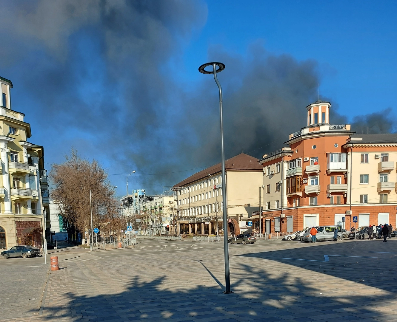 Театральна площа вранці 16.03.2022 напередодні атаки. ©Людмила Соколовська